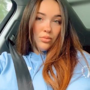 Meet your Posher, Reina